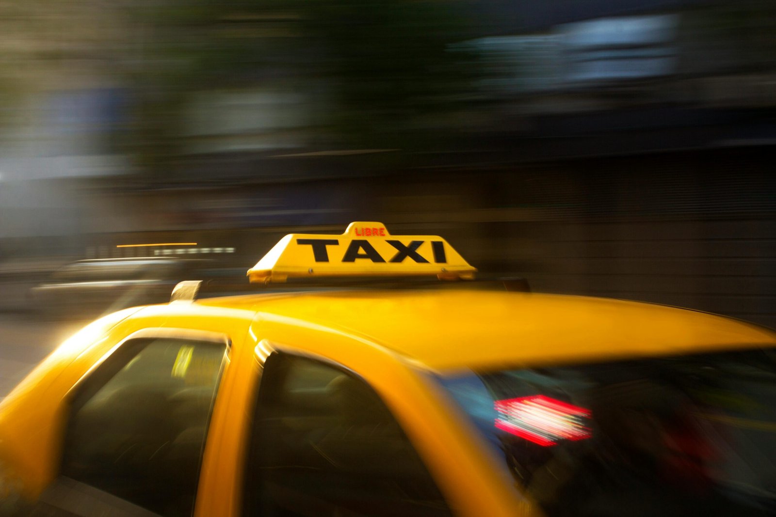 Voyager sereinement depuis et vers Montpellier : le rôle clé des taxis pour les transferts longue distance