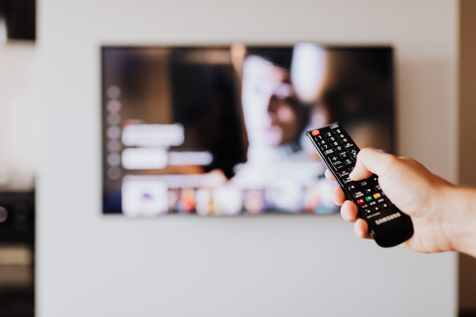 Comment la télévision numérique transforme les habitudes des foyers français